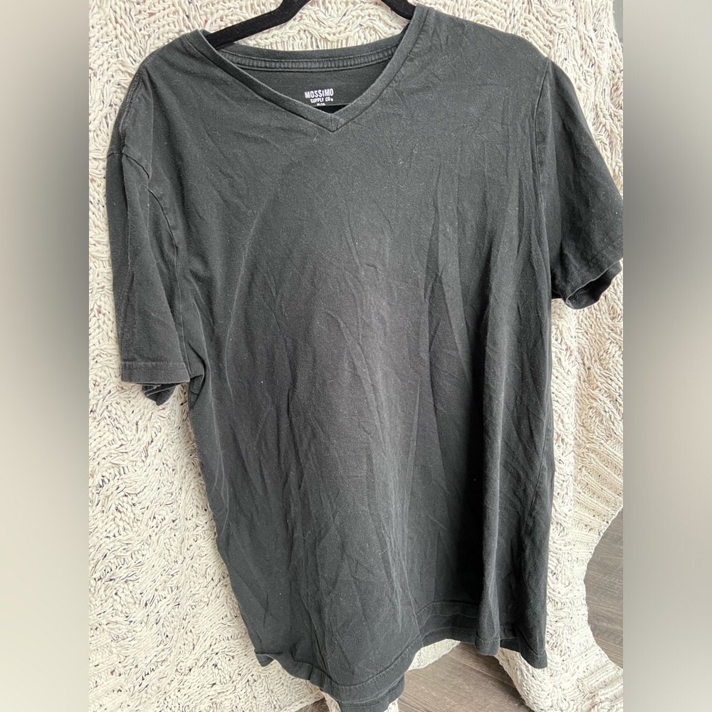 Mossimo Supply Co. - Men’s black v neck tee size XL